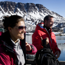 Deres Kongelige Høyheter Kronprinsesse Victoria, Kronprins Haakon og Kronprins Frederik besøkte Grønland i juni 2009 for å sette fokus på klimanedringer i Arktis. Handoutbilde fra Det kongelige hoff. Bildet er kun til redaksjonell bruk - ikke for salg. Bildestørrelse: 1280 x 863 px, 1,39 Mb (Foto: Veronica Melå, Det kongelige hoff)